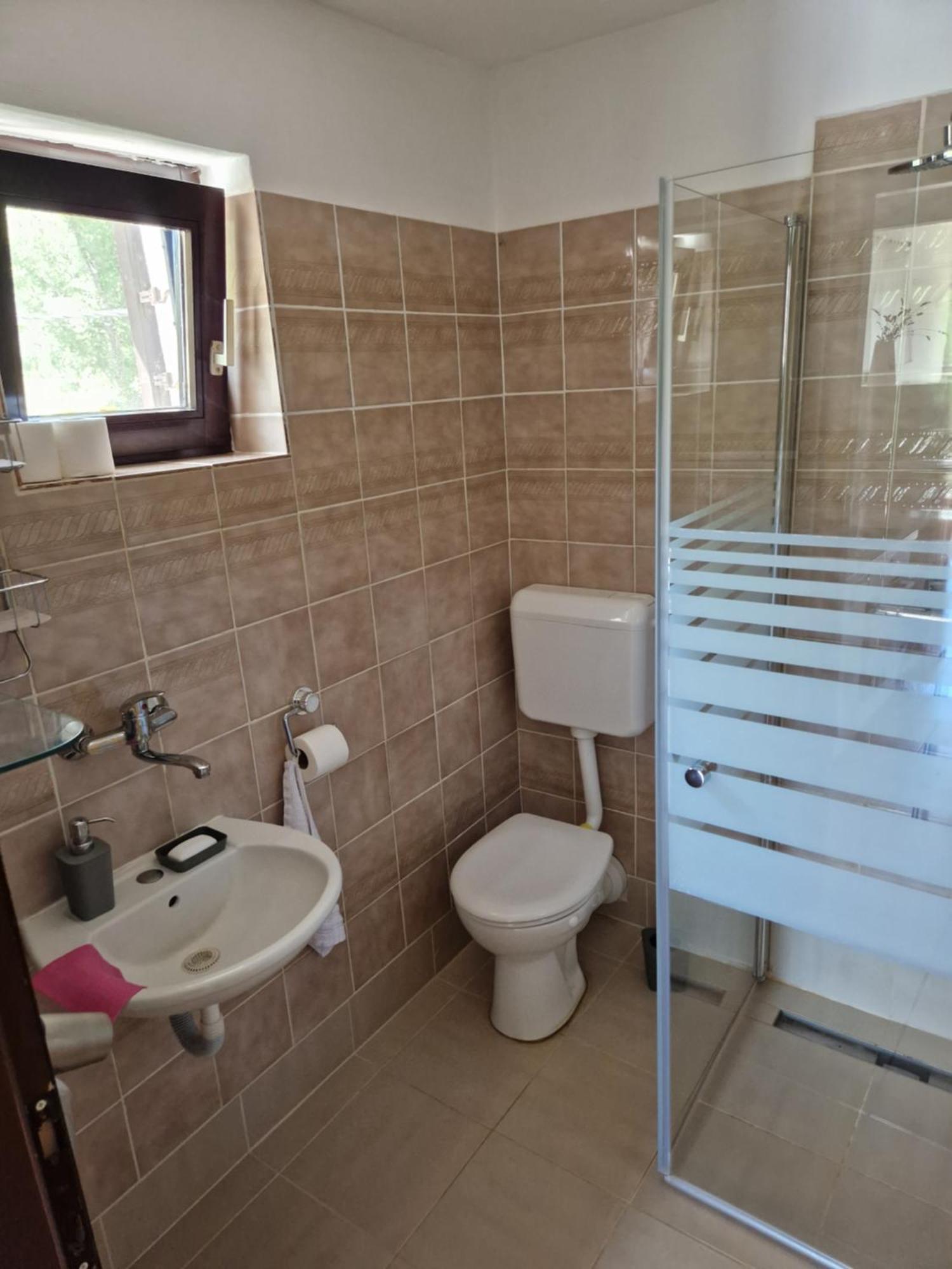 Apartment Buric Zupanje Ngoại thất bức ảnh